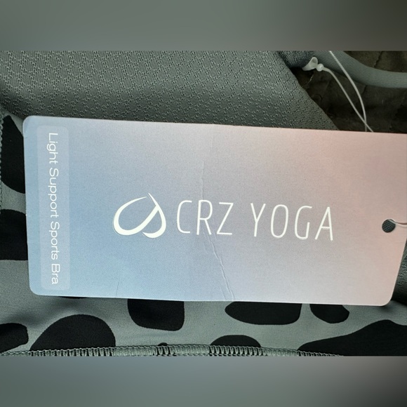 CRZ Yoga Sports Bra Medium Gray Black Animal Print Strappy Back NWT Yoga Gym - Picture 2 of 5